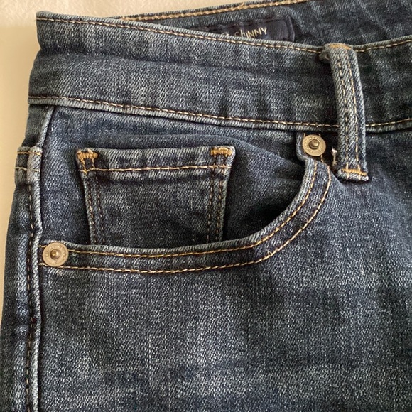 Lucky Brand Brigitte Skinny High Rise Raw Hem size 8 / 29 Medium Wash - Picture 8 of 13